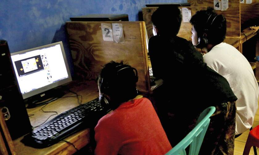 Μέτρα για τη θωράκιση των παιδιών στο ίντερνετ ανακοίνωσε η Κομισιόν