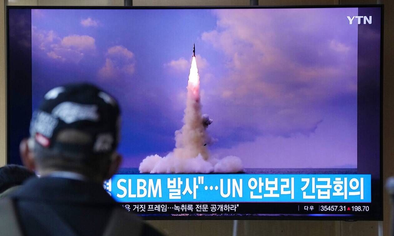 Διηπειρωτικός ο ένας από τους τρεις βαλλιστικούς πυραύλους που εκτόξευσε η Βόρεια Κορέα