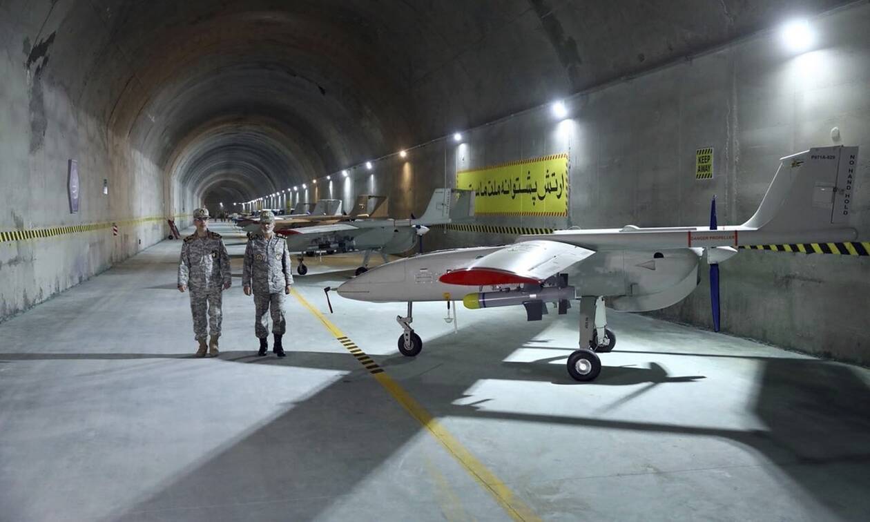 Ιράν: Ο στρατός αποκαλύπτει υπόγεια βάση μη επανδρωμένων αεροσκαφών       
