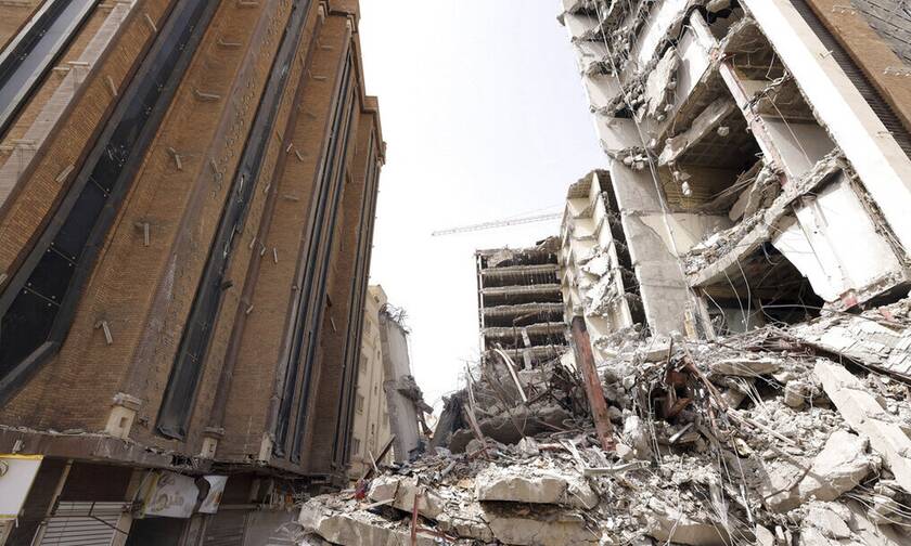 To κτήριο που κατέρρευσε στο Ιράν