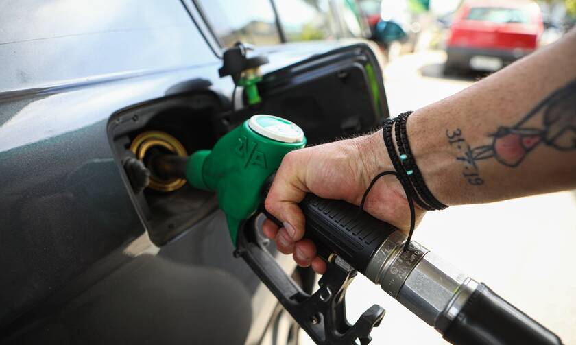 Fuel Pass: Δίμηνη παράταση με αύξηση επιδότησης και διεύρυνση δικαιούχων