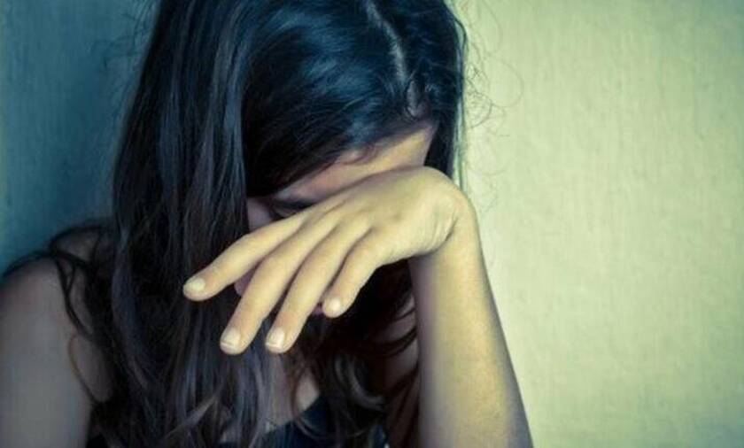 Εύβοια: Πατέρας ξυλοκόπησε την 25χρονη κόρη του– Την έστειλε στο νοσοκομείο