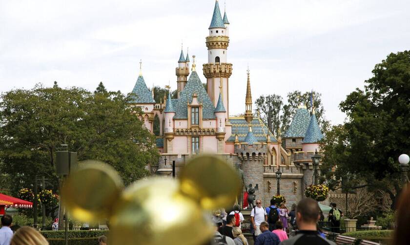 Η Disneyland προσφέρει πακέτο για να αυξήσει τους επισκέπτες της
