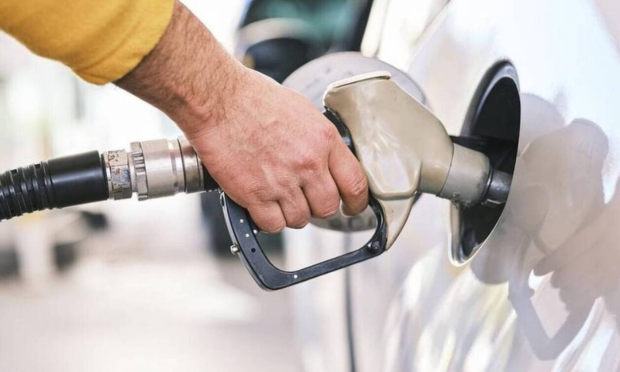 Fuel Pass 2: Κριτήρια και αιτήσεις για την επιδότηση καυσίμων – Ποιοι και πώς θα λάβουν τα 80 ευρώ
