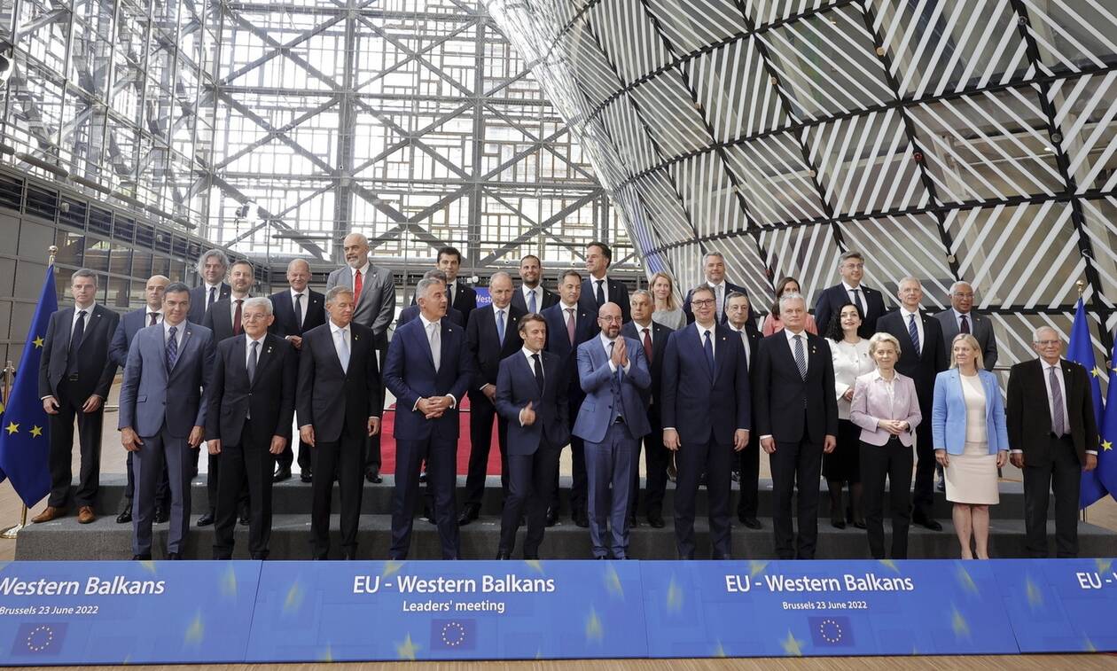 ΕΕ: Το Ευρωπαϊκό Συμβούλιο καλεί τις χώρες να ευθυγραμμιστούν με τις κυρώσεις κατά της Ρωσίας