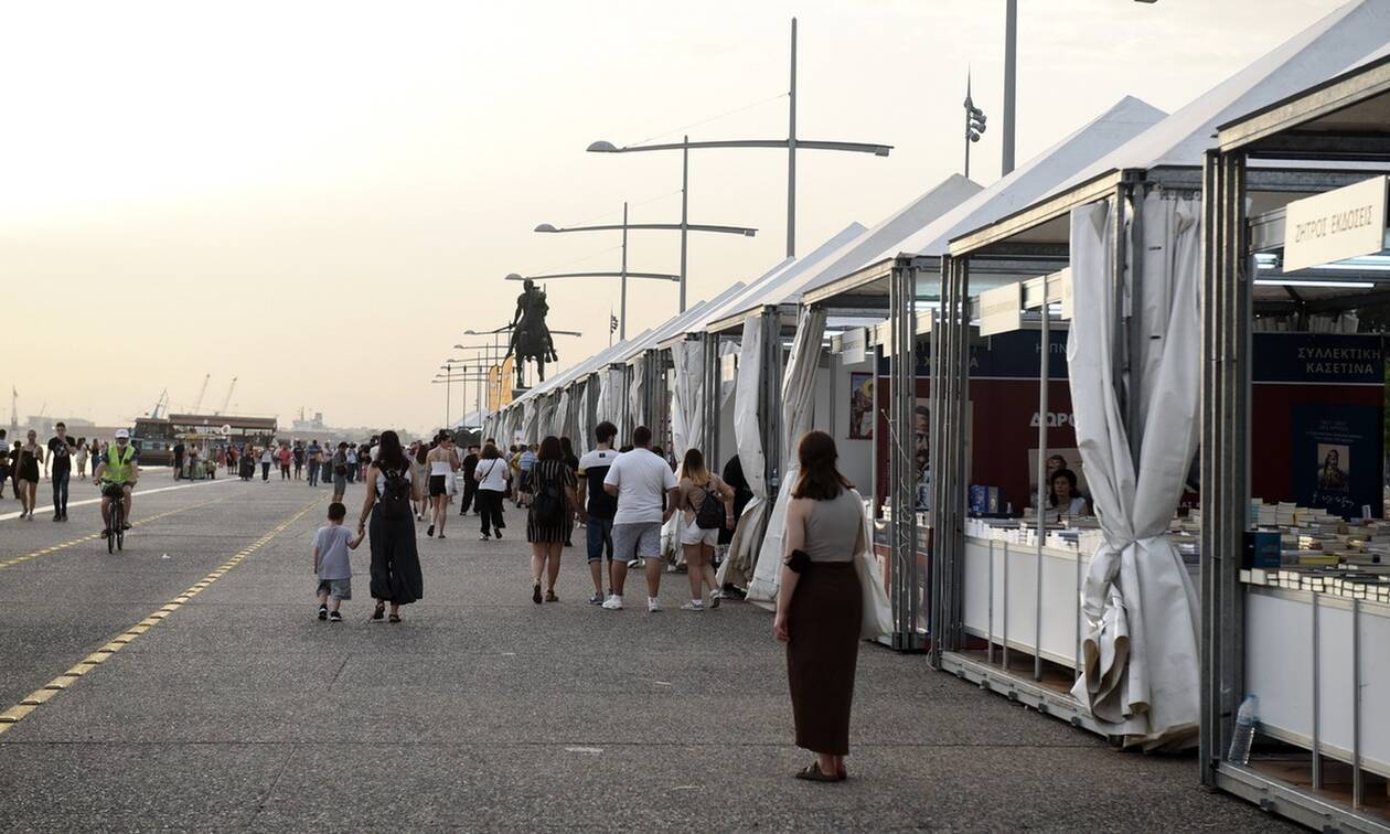 Θεσσαλονίκη: Με 40.000 τίτλους βιβλίων ανοίγει το Φεστιβάλ Βιβλίου στην παραλία