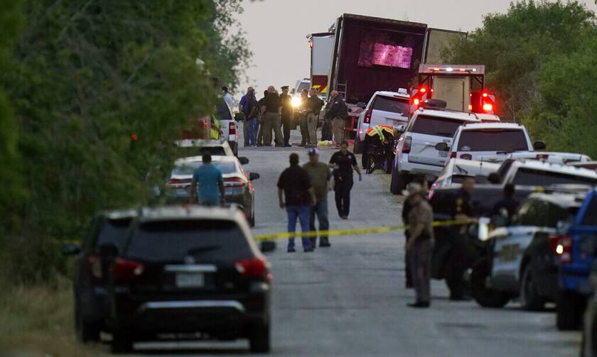 Τραγωδία στις ΗΠΑ: 53 μετανάστες βρέθηκαν νεκροί σε καρότσα φορτηγού στο Σαν Αντόνιο