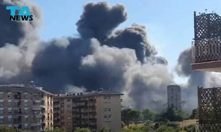 Ιταλία: Πυρκαγιά ξέσπασε σε πάρκο περιφερειακής συνοικίας της Ρώμης