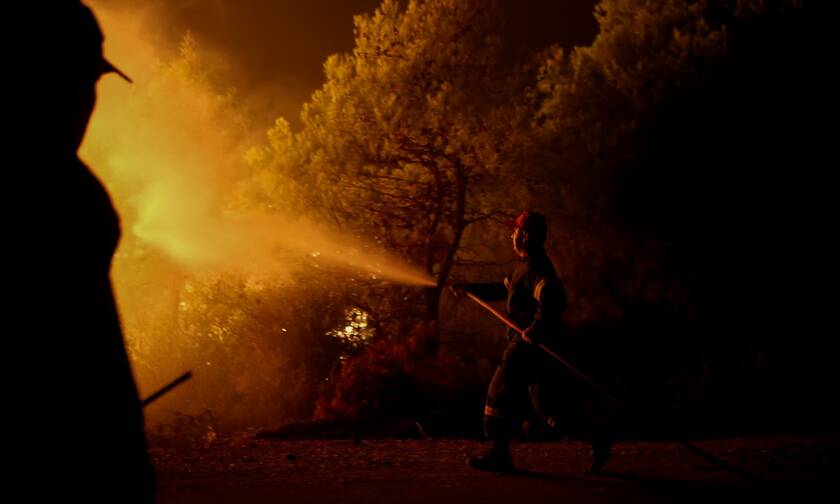 Νέος συναγερμός για φωτιές σε Σύρο και Σκάλα - Ποια μέτωπα έχει αντιμετωπίσει η Πυροσβεστική