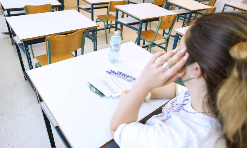 Σε συντακτικό-μαθηματικά οι χειρότερες επιδόσεις μαθητών Δημοτικού-Γυμνασίου στις εξετάσεις PISA