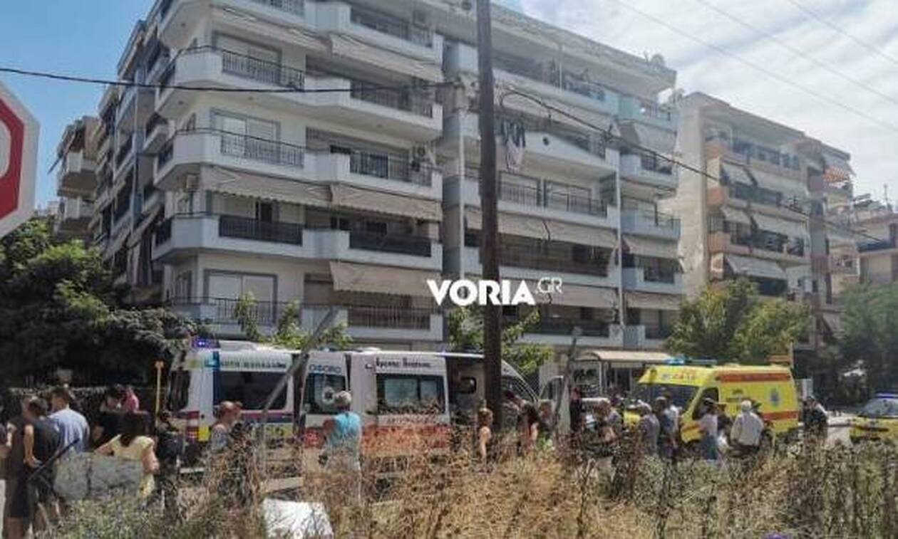 Θεσσαλονίκη: Όχημα έπεσε πάνω σε στάση του ΟΑΣΘ μετά από τροχαίο - Παιδιά ανάμεσα στους τραυματίες