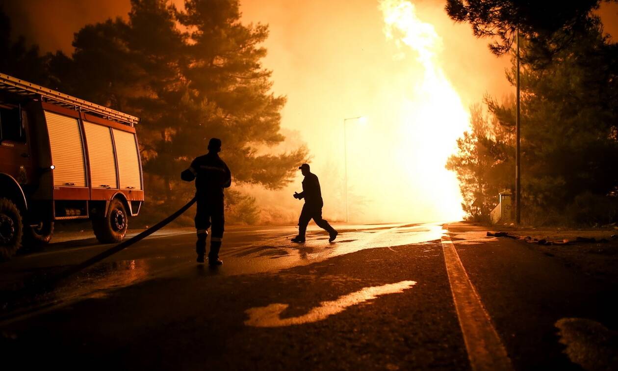 Φωτιά στη Χίο: Στις φλόγες περιοχή στην Πυργιά Καρδαμύλων