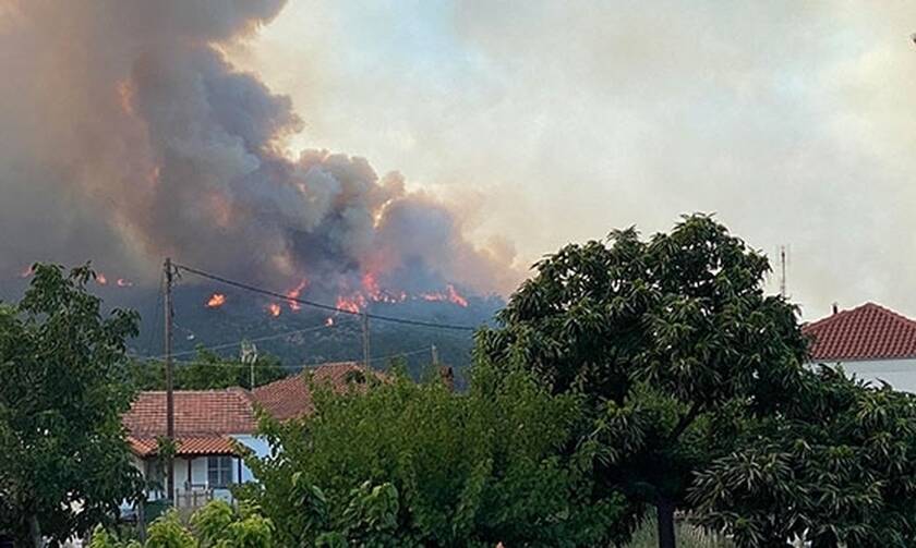 Φωτιά: Μεγάλη πυρκαγιά στο Σουφλί Έβρου – Ενισχύθηκαν οι πυροσβεστικές δυνάμεις