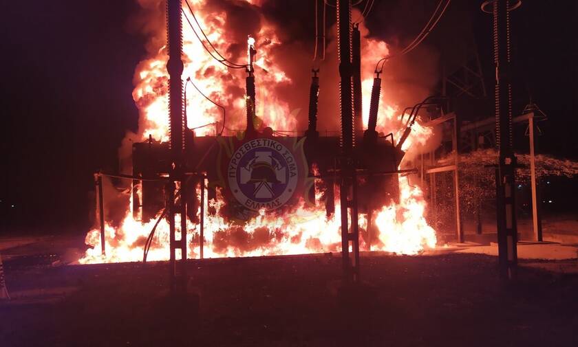 Λάρισα: Συναγερμός στην Πυροσβεστική – Πυρκαγιά σε υποσταθμό της ΔΕΗ