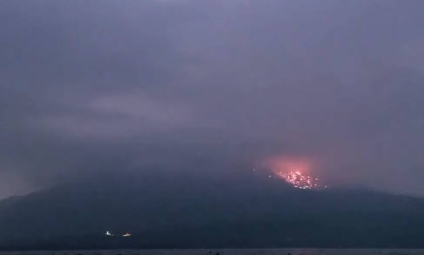 Ιαπωνία: Έκρηξη του ηφαιστείου Σακουρατζίμα - Εικόνες που κόβουν την ανάσα 
