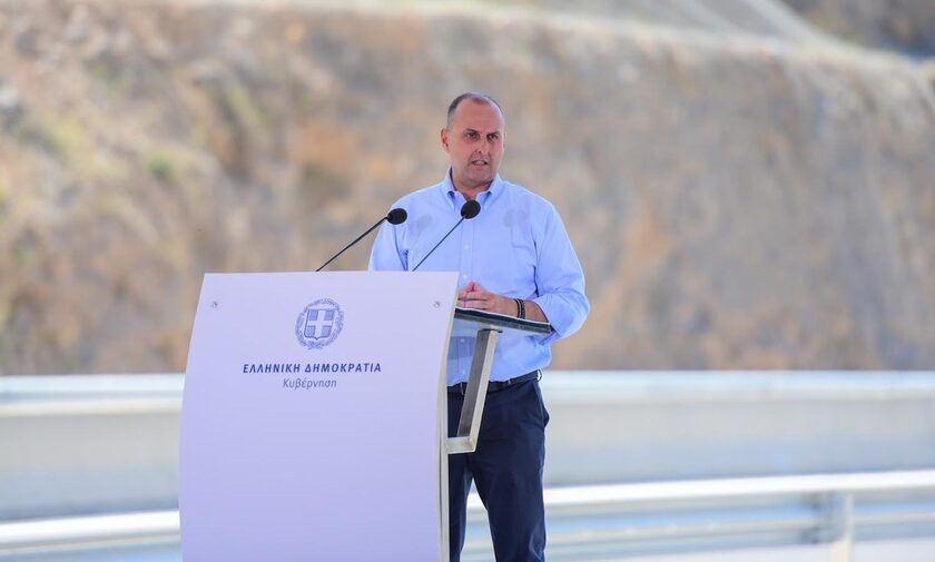 Ο Υφυπουργός Υποδομών και Μεταφορών, αρμόδιος για τις υποδομές, κ. Γιώργος Καραγιάννης,