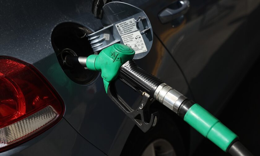 Fuel Pass 2: Τη Δευτέρα τελικά οι αιτήσεις για το επίδομα βενζίνης