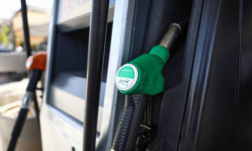 Fuel Pass 2: Τη Δευτέρα τελικά οι αιτήσεις για το επίδομα βενζίνης