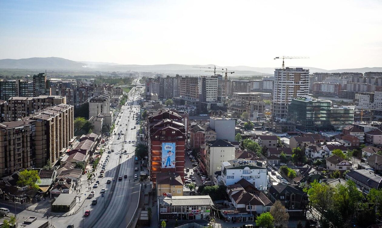 Καζάνι που βράζει το Κόσοβο: Δεν αποσύρει τα οδοφράγματα η Σερβία - Προειδοποιεί η Πρίστινα