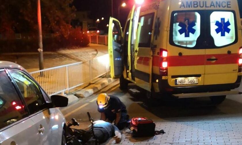 Νέο τροχαίο στην Κύπρο: Μοτοσικλετιστής εκτινάχθηκε και κατέληξε κάτω από διερχόμενο όχημα