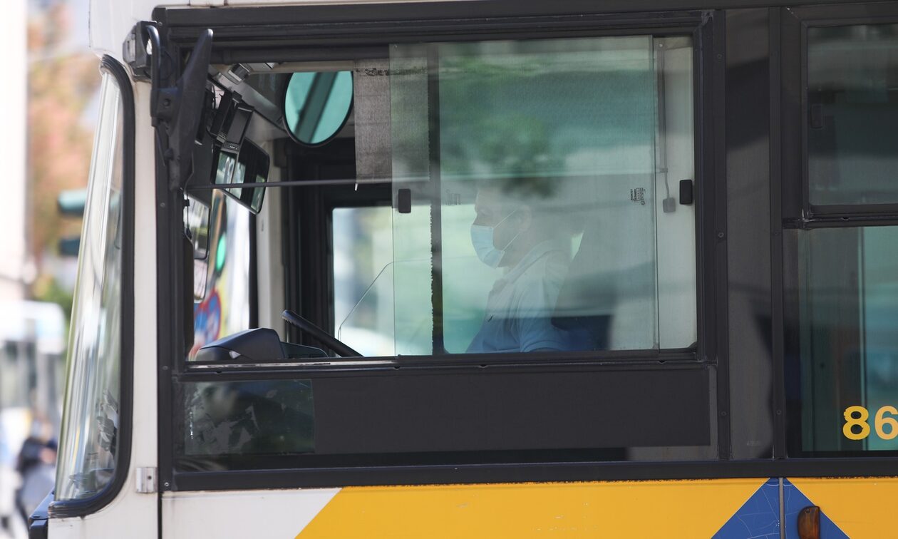 Ανήλικοι βανδάλισαν λεωφορείο της γραμμής Νομισματοκοπείο - Αρτέμιδα: Έγιναν συνολικά οκτώ συλλήψεις