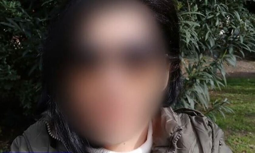 Σοκαρισμένη παραμένει δύο 24ωρα μετά την επίθεση με καυστικό υγρό η 49χρονη μητέρα στη Μεσσήνη.