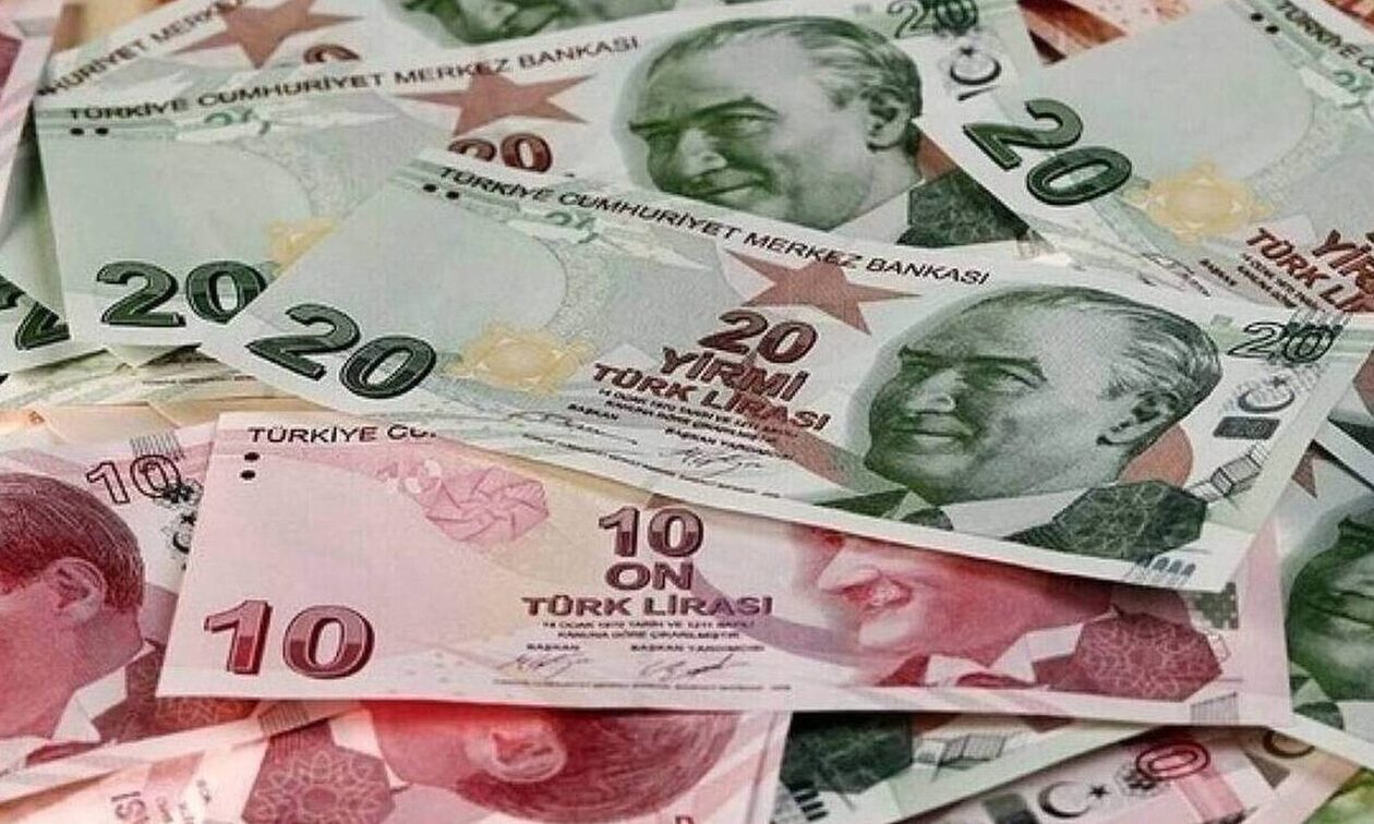 Ασφυκτικές πιέσεις δέχεται η τουρκική λίρα – Στις 18,10 λίρες έναντι του δολαρίου