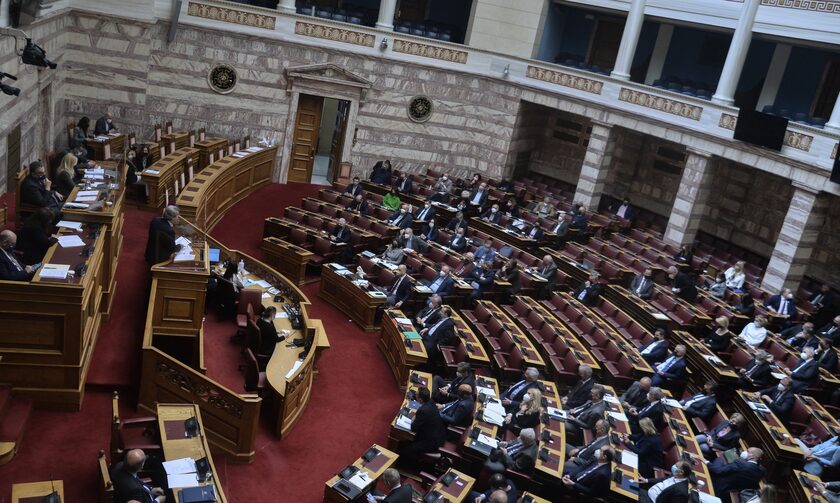 Η κοινοβουλευτική αντεπίθεση του ΠΑΣΟΚ για τις παρακολουθήσεις βρίσκει σύμφωνο τον ΣΥΡΙΖΑ