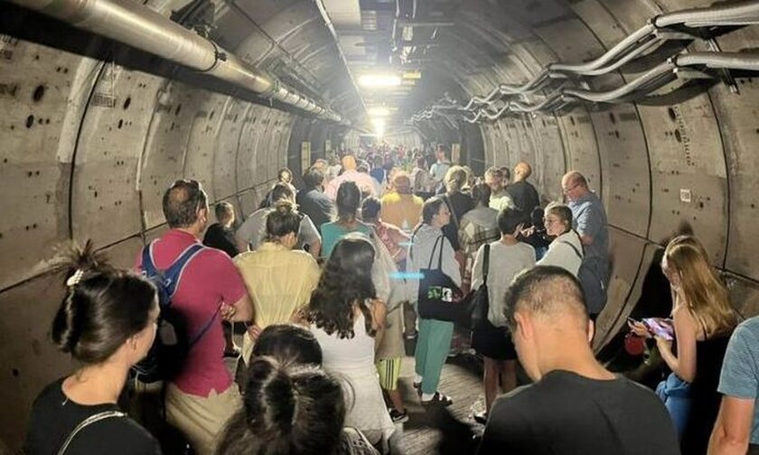 Απίστευτη ταλαιπωρία για τους επιβάτες στη σήραγγα της Μάγχης