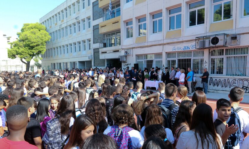 Κορονοϊός: Τα σχολεία και τα μέτρα διχάζουν τους ειδικούς - Τι λέει η Λινού στο Newsbomb.gr