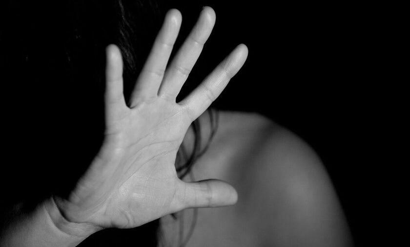 Χαλκιδική: Καταγγελία για ενδοοικογενειακή βία - 80χρονος κακοποιεί την γυναίκα και την κόρη του