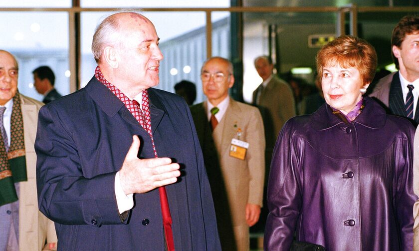 Ο τελευταίος Σοβιετικός ηγέτης Γκορμπατσόφ με τη σύζυγό του, Ραϊσα