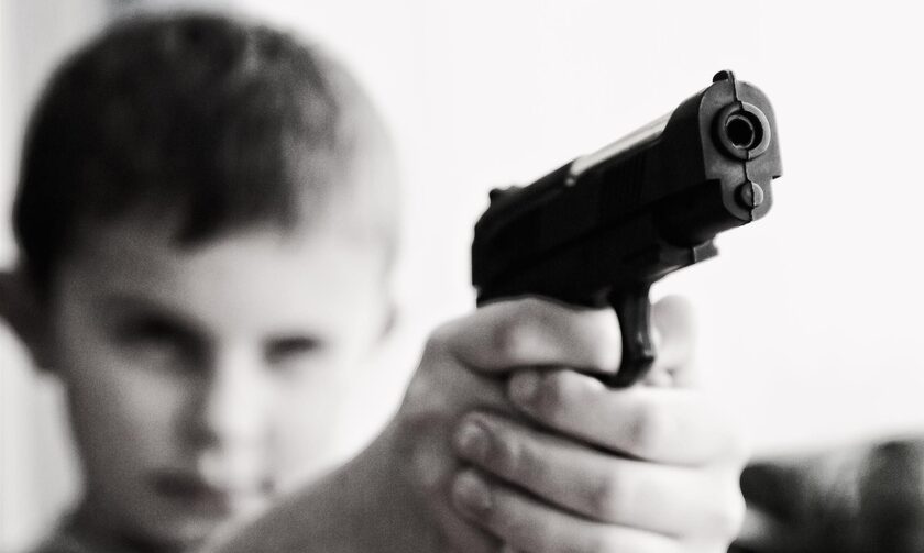 ΗΠΑ: 4χρονος κουβαλούσε στο σχολείο ένα γεμάτο όπλο - Συνελήφθη ο πατέρας