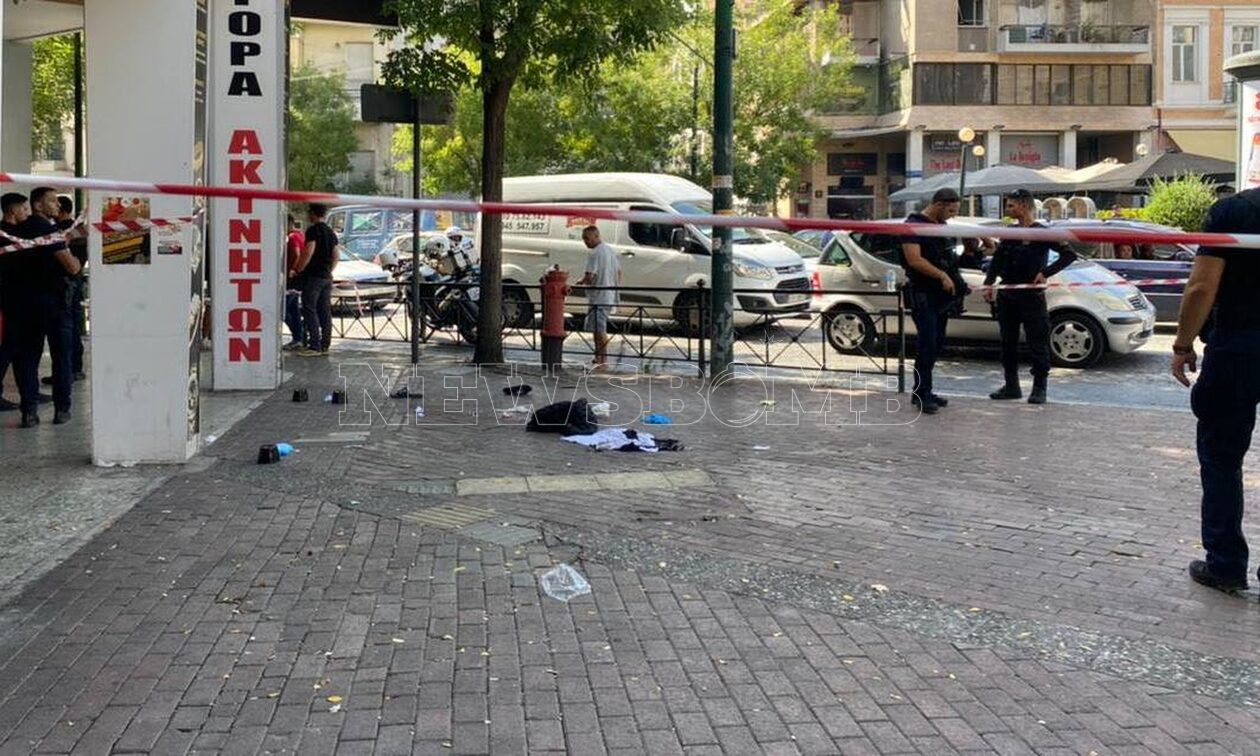 Πυροβολισμοί με δύο τραυματίες στην πλατεία Βάθη - Τι λέει αυτόπτης μάρτυρας στο Newsbomb.gr