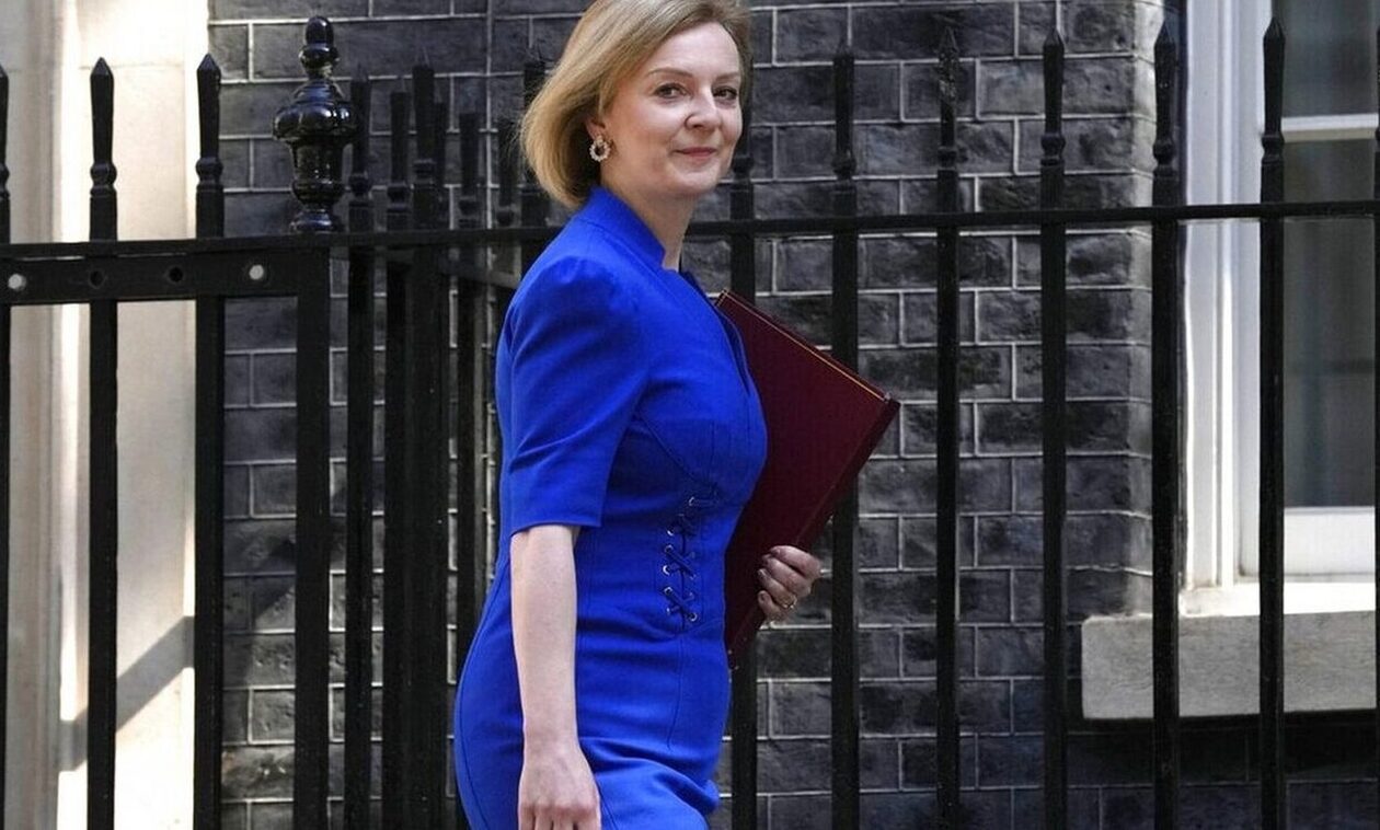 Λιζ Τρας: Η πρώτη παραίτηση υπουργού πριν ακόμα ορκιστεί η νέα Βρετανίδα πρωθυπουργός