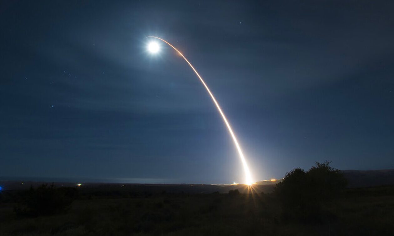Οι ΗΠΑ προχωρούν σε δοκιμαστική εκτόξευση διηπειρωτικού βαλλιστικού πυραύλου