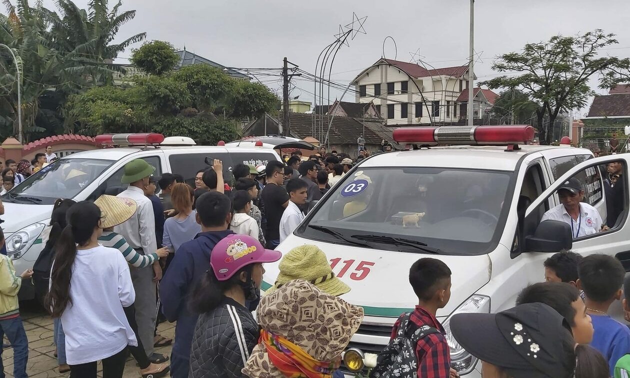 Βιετνάμ: 12 νεκροί και 11 τραυματίες από πυρκαγιά σε καραόκε μπαρ