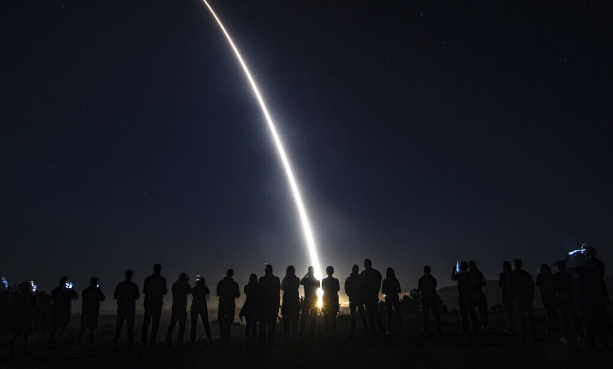 Οι ΗΠΑ προχώρησαν στη δοκιμαστική εκτόξευση του διηπειρωτικού βαλλιστικού πυραύλου Minuteman III