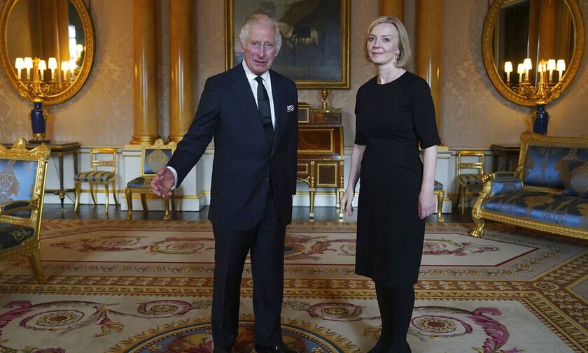 Βασιλιάς Κάρολος: Η πρώτη φωτογραφία του μονάρχη με την πρωθυπουργό Λιζ Τρας
