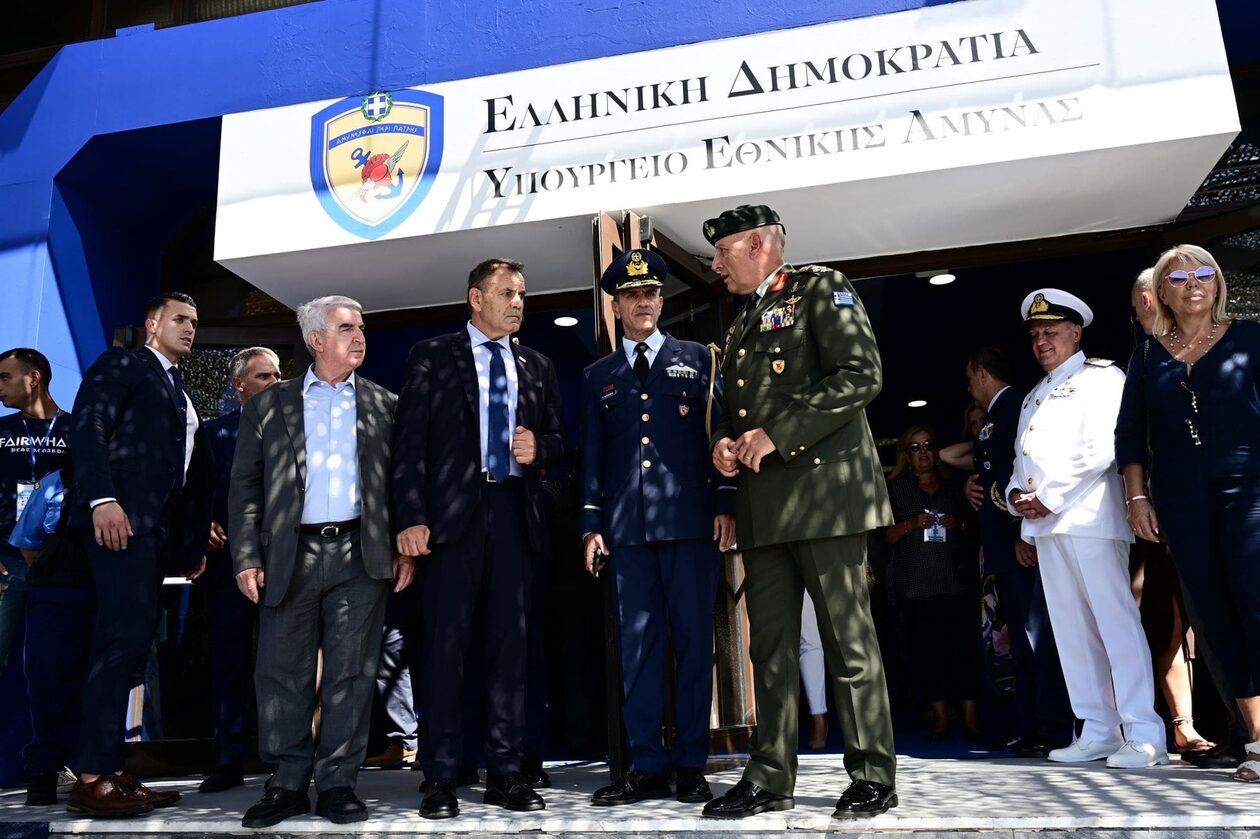 Ο Νίκος Παναγιωτόπουλος εγκαινίασε το Περίπτερο του Υπουργείου Εθνικής Άμυνας στη ΔΕΘ
