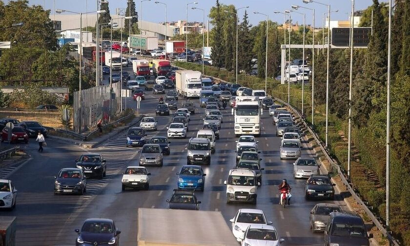 Κίνηση τώρα: Απροσπέλαστες η Κηφισίας και η Εθνική Αθηνών Λαμίας - Ποιους δρόμους να αποφύγετε