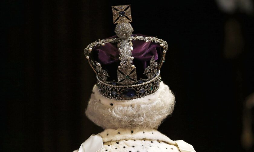Βασίλισσα Ελισάβετ: Θα ταφεί δίπλα σε 10 άλλους μονάρχες της Βρετανίας – Οι λεπτομέρειες της τελετής