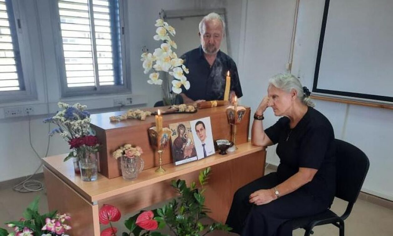 Δολοφονία Εθνοφρουρού στην Κύπρο: Και τώρα τι θα πουν σε αυτή τη μάνα;