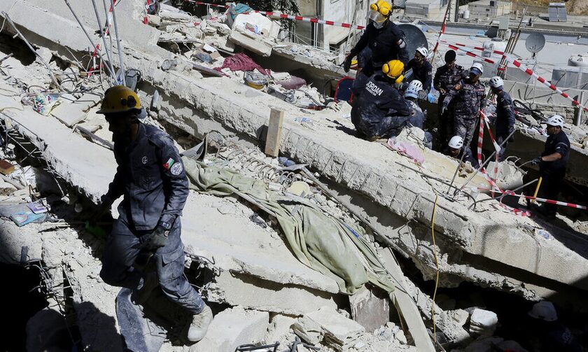 Δεκατέσσερις νεκροί απο την κατάρρευση κτηρίου στο Αμάν