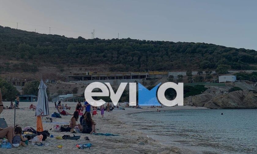 Εύβοια: Μέχρι το βράδυ στη θάλασσα οι κάτοικοι – Η παραλία που «βούλιαξε» από κόσμο