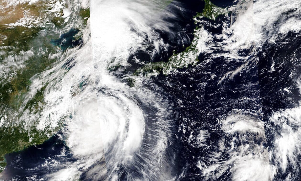 Ιαπωνία: Χιλιάδες άνθρωποι έσπευσαν σε καταφύγια καθώς πλησιάζει ο ισχυρός τυφώνας Νανμαντόλ