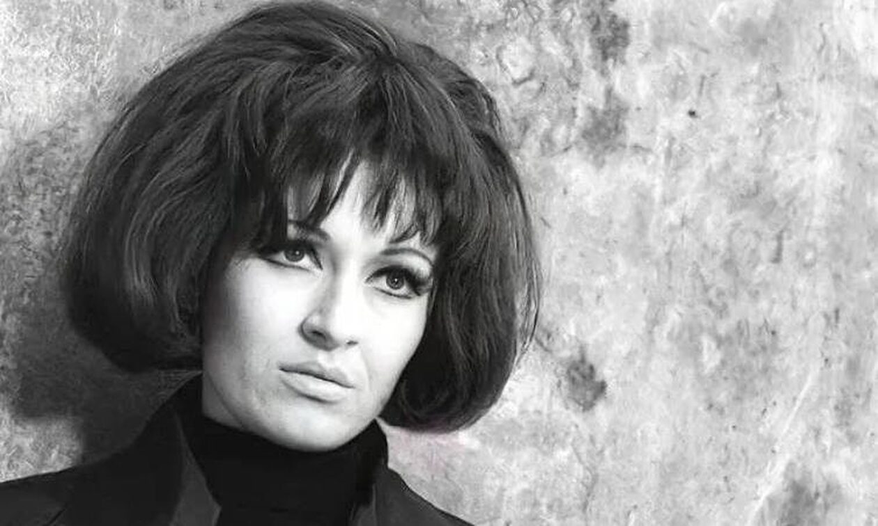 Μάρθα Καραγιάννη: «Λύγισε» η Μαρία Κορινθίου για τον θάνατο της ηθοποιού - «Με αγκάλιασε πολύ»