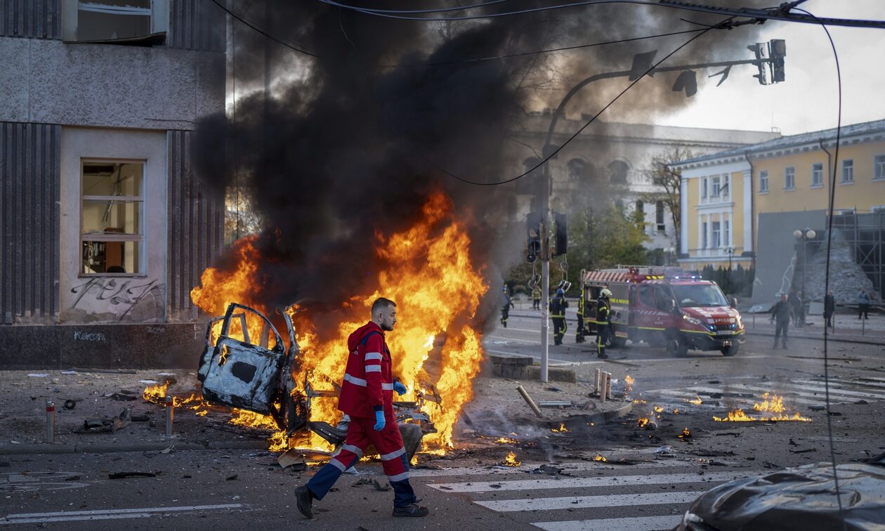 Πόλεμος στην Ουκρανία - ΥΠΕΞ: Καλά στην υγεία τους οι Έλληνες σε πρεσβεία και προξενείο