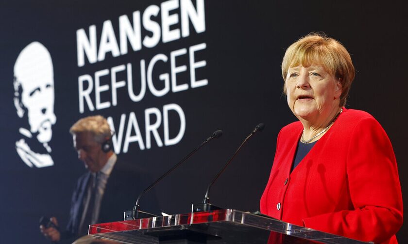 Η Μέρκελ βραβεύθηκε για την προσφορά της στους πρόσφυγες