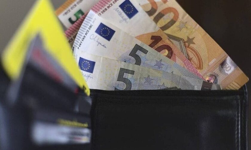 Επιταγή ακρίβειας:  Μέσα στο Δεκέμβριο θα χορηγηθούν τα 250 ευρώ